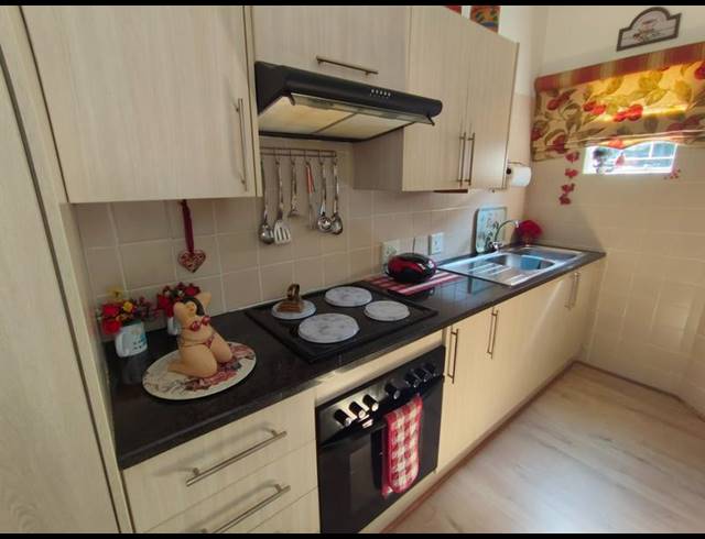 1 BEDROOM TOWNHOUSE FOR SALE IN CLARINA